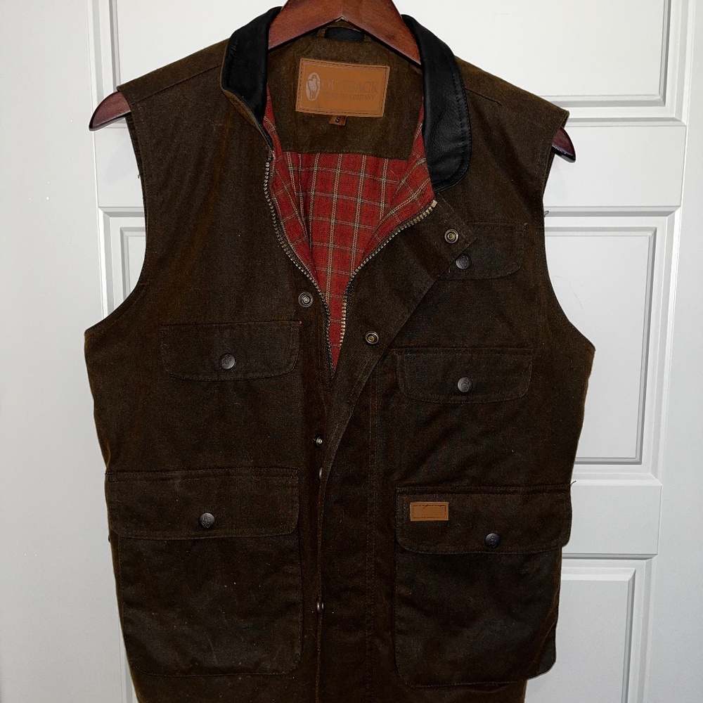 Outback Trading Company Men’s Overlander oilskin vest, small